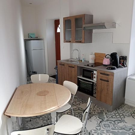 Appart Proche Toutes Commodites Souvigny Exterior photo